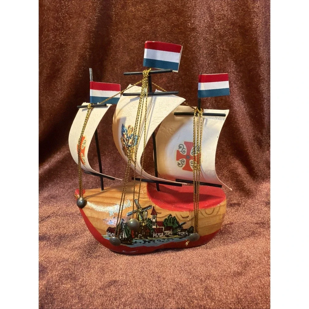 Miniature Boat Wooden Shoe Carved Clog Dutch Painted‎ Gift Home Decor Collection